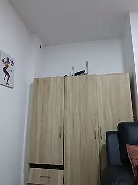 Issa Km  online show from 06.14.26