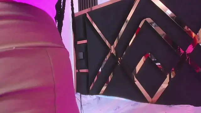 Snapshot of Ebony_beautifull chatting on 09.12.25 Ebony beautifull online show from 09.12.25