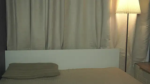 PixieMeow  online show from 03.15.25