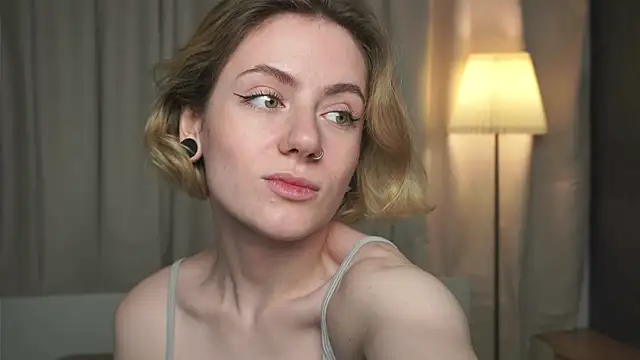 PixieMeow  online show from 03.16.25