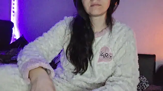 Snapshot of Cyndee_Winter chatting on 12.18.24 Cyndee Winter online show from 12.18.24