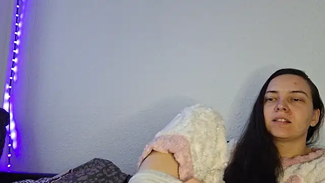 Snapshot of Cyndee_Winter chatting on 12.21.24 Cyndee Winter online show from 12.21.24