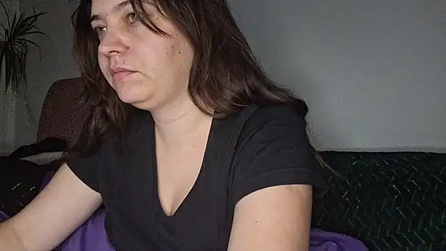 Snapshot of Cyndee_Winter chatting on 11.12.25 Cyndee Winter online show from 11.12.25