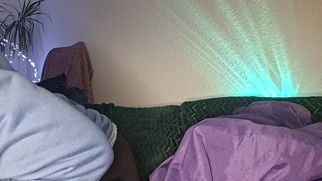 Snapshot of Cyndee_Winter chatting on 11.13.25 Cyndee Winter online show from 11.13.25