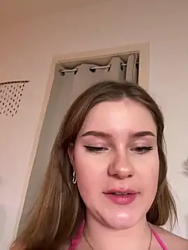 Snapshot of MaribelRiver chatting on 02.13.25 MaribelRiver online show from 02.13.25