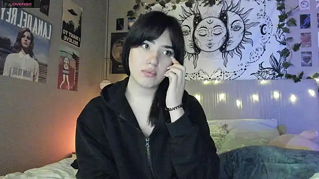 Snapshot of Anisawithlove chatting on 12.24.24 Anisawithlove online show from 12.24.24