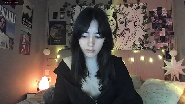 Snapshot of Anisawithlove chatting on 02.07.25 Anisawithlove online show from 02.07.25