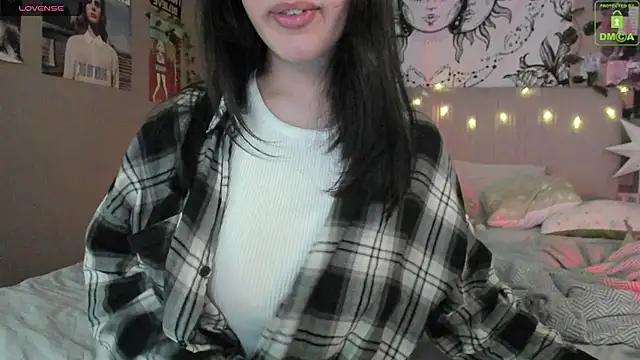 Snapshot of Anisawithlove chatting on 03.23.25 Anisawithlove online show from 03.23.25