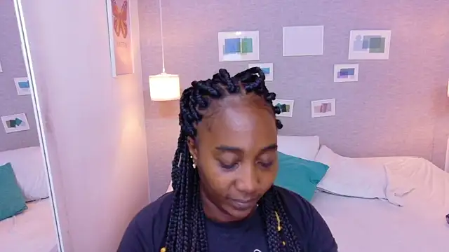 kiara evanss online show from 10.15.25