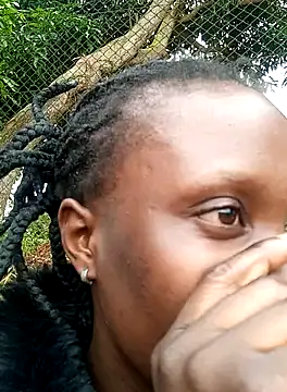 Snapshot of pretty_amaal chatting on 12.20.24 pretty amaal online show from 12.20.24