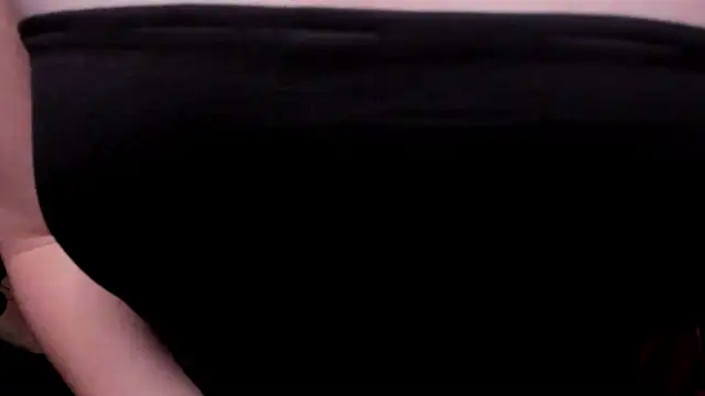 Snapshot of HalaanaTendeer chatting on 12.20.24 HalaanaTendeer online show from 12.20.24