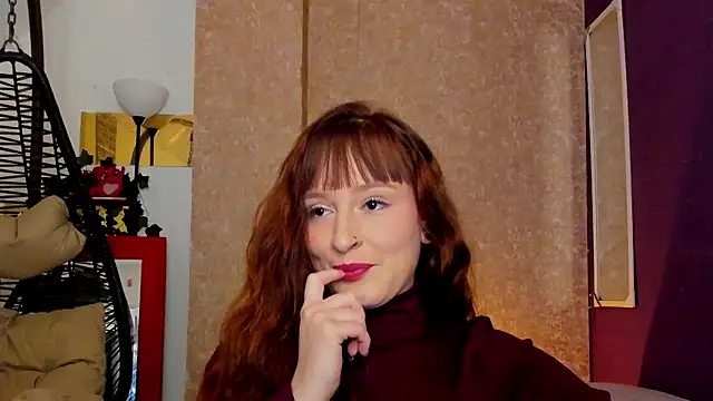 Snapshot of HalaanaTendeer chatting on 03.18.25 HalaanaTendeer online show from 03.18.25