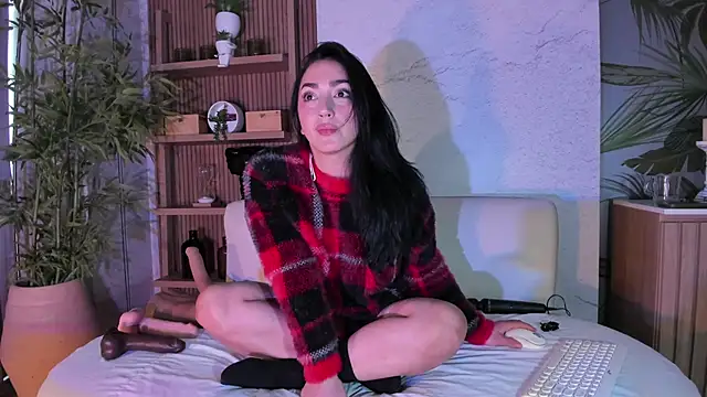 LIAH IZUMI online show from 06.05.26