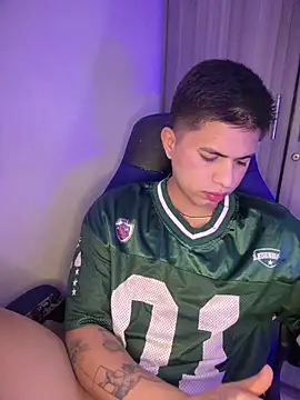 Snapshot of Niicky1_ chatting on 04.02.26 Niicky1 online show from 04.02.26