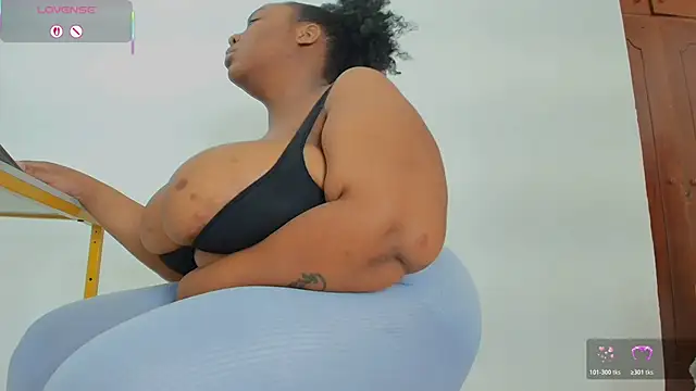 Breisy bigboobs online show from 11.15.25