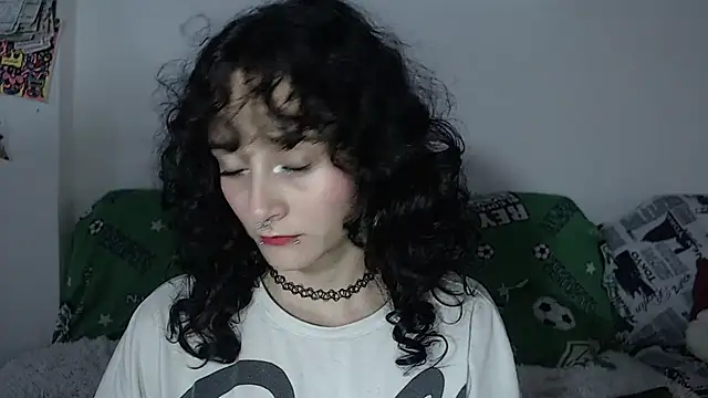 kitty22  online show from 12.17.24