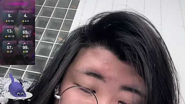 Nadine asian online show from 09.16.25