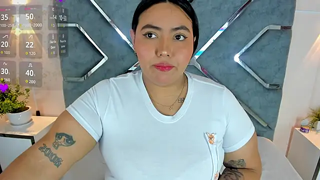 LucciaPorter online show from 07.02.26