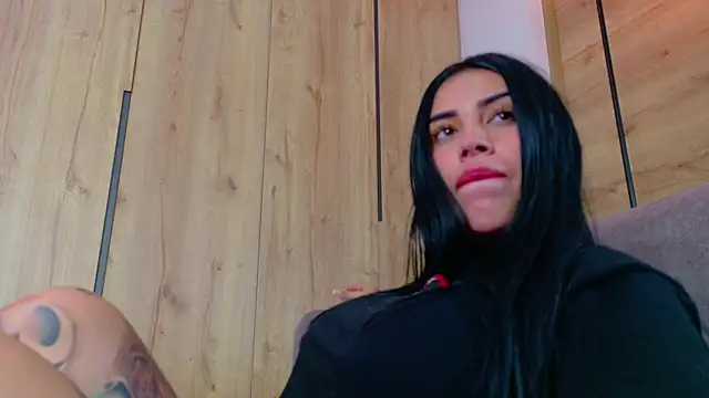 Sofhia cruz online show from 01.18.25