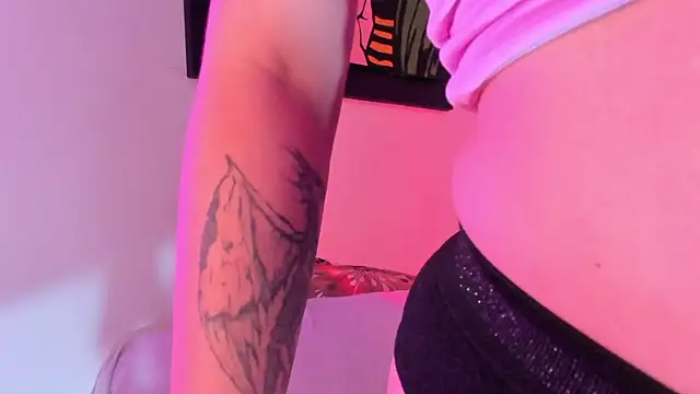 izyzys baker online show from 03.15.25