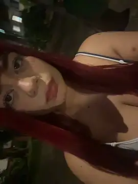 Snapshot of RavenM8 chatting on 12.17.25 RavenM8 online show from 12.17.25