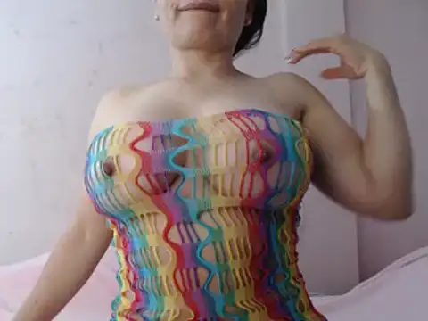 Snapshot of Janna099 chatting on 12.16.24 Janna099 online show from 12.16.24