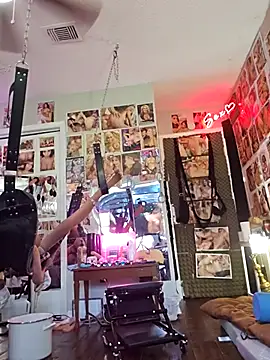 luvs2cumm69 online show from 03.19.25