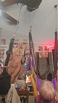 luvs2cumm69 online show from 12.14.25