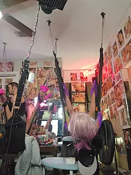 luvs2cumm69 online show from 03.04.26