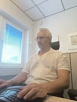 tom-swede online show from 07.24.26
