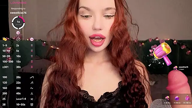 PrettyLilie online show from 12.20.25