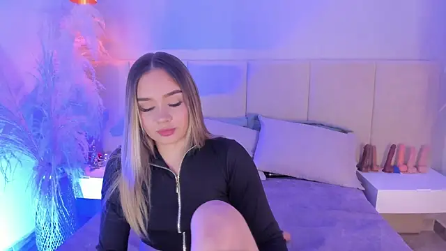 sofia pamela online show from 03.04.25