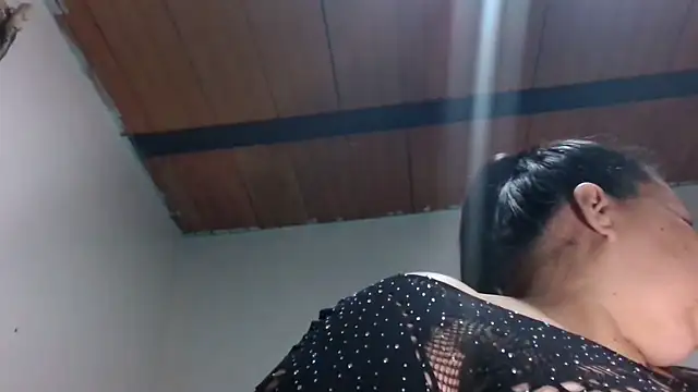 kendalkitty1 online show from 11.15.25