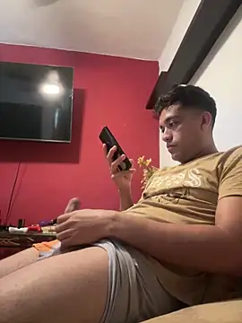 Magicerosxx69 online show from 03.16.26