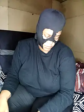 Snapshot of Ngamla123 chatting on 11.17.25 Ngamla123 online show from 11.17.25