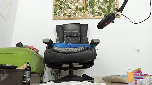 isa loves cum online show from 01.01.25