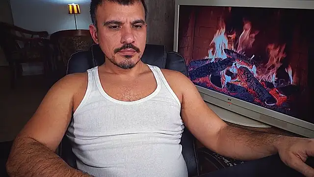 Snapshot of officeman7 chatting on 12.25.24 officeman7 online show from 12.25.24