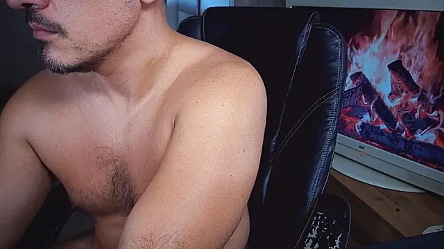 Snapshot of officeman7 chatting on 01.16.25 officeman7 online show from 01.16.25