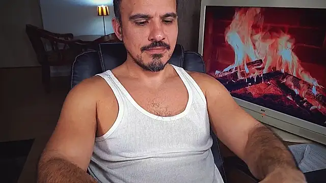 Snapshot of officeman7 chatting on 02.09.25 officeman7 online show from 02.09.25