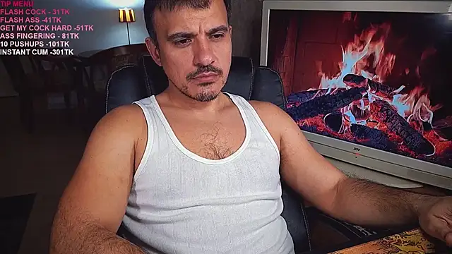 Snapshot of officeman7 chatting on 03.17.25 officeman7 online show from 03.17.25