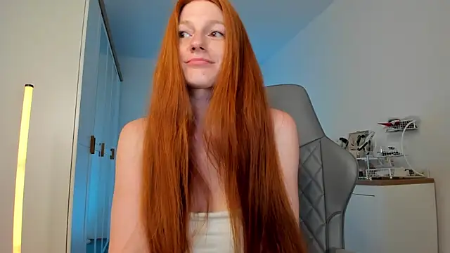 Aliceginger99 online show from 06.26.26
