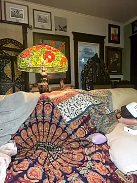 Snapshot of sexyasscougar chatting on 09.25.25 sexyasscougar online show from 09.25.25