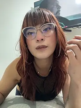 Snapshot of miss_gisselle chatting on 11.12.25 miss gisselle online show from 11.12.25