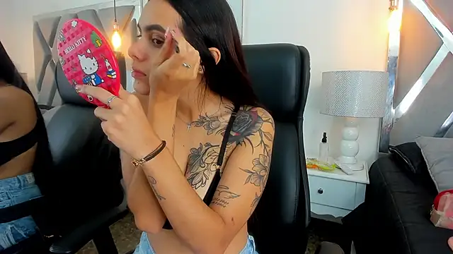 ChloeHarper  online show from 10.25.25