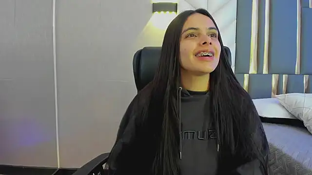 ChloeHarper  online show from 06.13.26