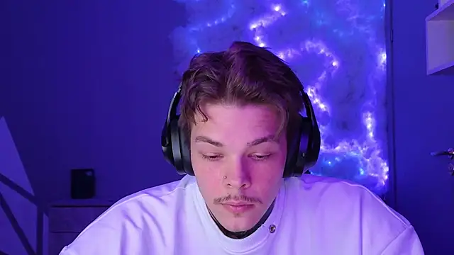 Snapshot of DENIS_HERE chatting on 12.26.24 DENIS HERE online show from 12.26.24