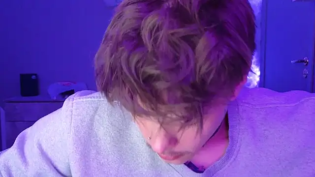 Snapshot of DENIS_HERE chatting on 12.29.24 DENIS HERE online show from 12.29.24