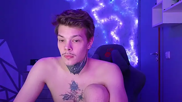 Snapshot of DENIS_HERE chatting on 12.30.24 DENIS HERE online show from 12.30.24