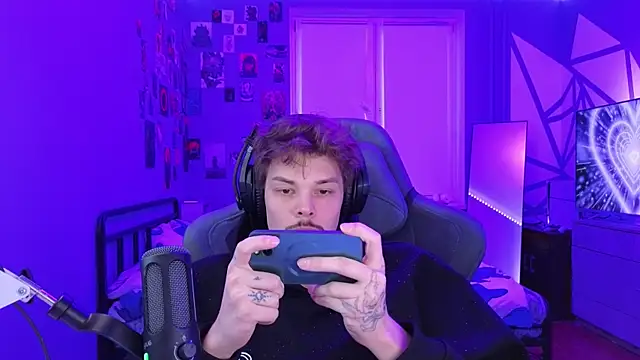 Snapshot of DENIS_HERE chatting on 02.03.25 DENIS HERE online show from 02.03.25