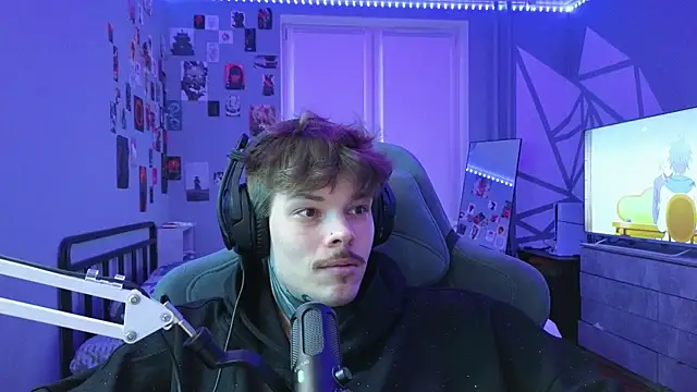 Snapshot of DENIS_HERE chatting on 02.06.25 DENIS HERE online show from 02.06.25